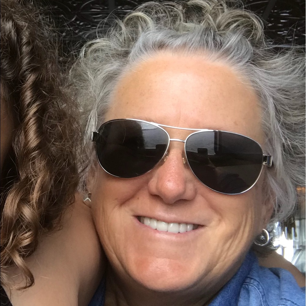 Meet your Posher, Eileen